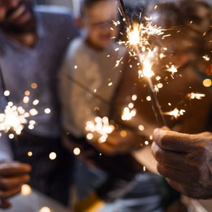 Über 60 frohe Neujahrswünsche, Zitate und SMS für die Familie, um das Jahr 2024 stilvoll zu begrüßen